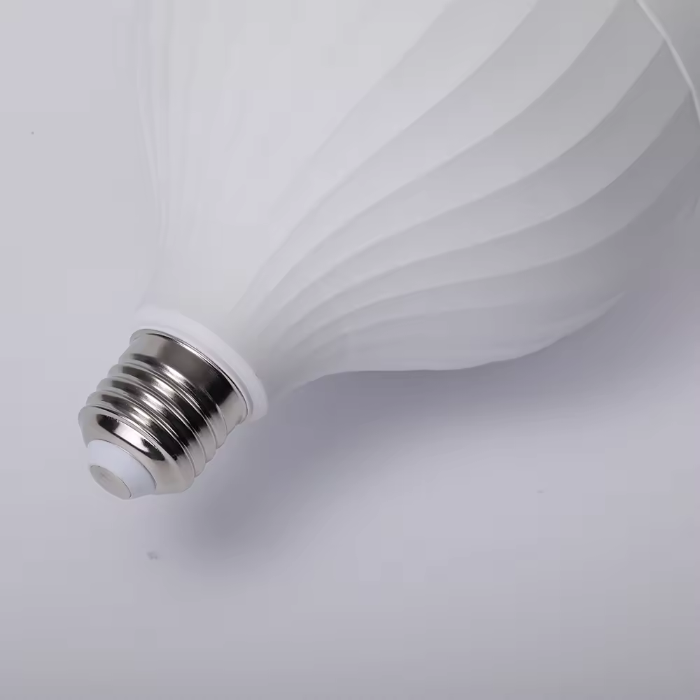 Lâmpada de fábrica em forma de T