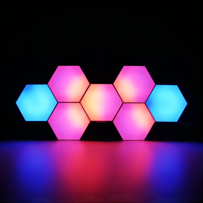 Smart Quantum Light Distributor